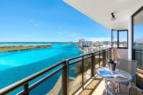 Duporth - Luxury Riverfront Apartment